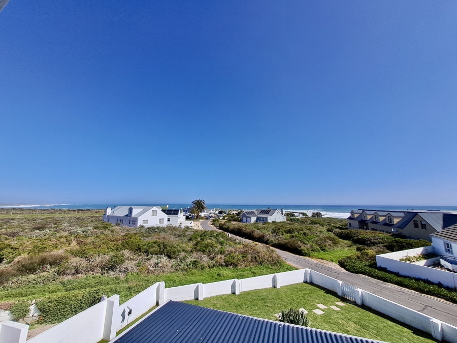 5 Bedroom Property for Sale in Grotto Bay Western Cape